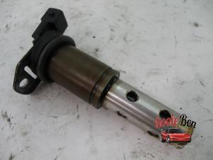 Used Camshaft sensor BMW 3 serie (E90) 330i 24V Price on request offered by Rooie Ben autodemontage