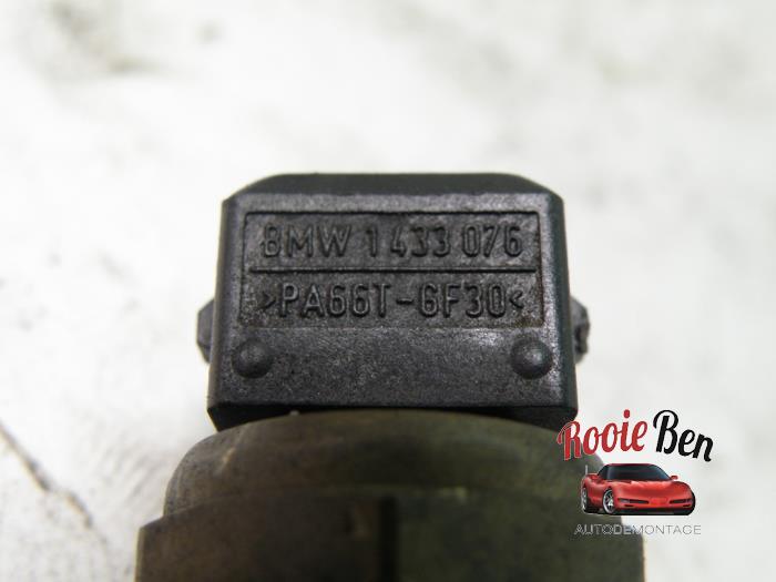 Engine temperature sensor BMW 3 serie 330i 24V 1433076 N52B30A