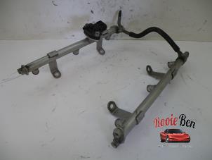 Used Fuel injector nozzle Ford Usa Mustang V 4.0 V6 Price on request offered by Rooie Ben autodemontage