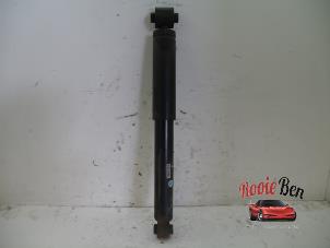 Used Rear shock absorber, right Nissan Qashqai (J10) 1.6 16V Price on request offered by Rooie Ben autodemontage