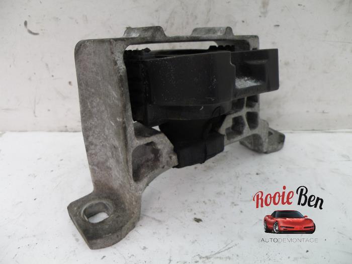 Gebrauchte Motorlager Ford Focus 3 Wagon 1.6 TDCi ECOnetic Preis € 10,00 Margenregelung angeboten von Rooie Ben autodemontage