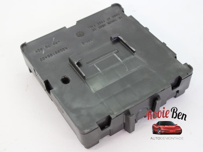 Comfort Module from a Renault Clio V (RJAB) 1.0 TCe 100 12V 2020