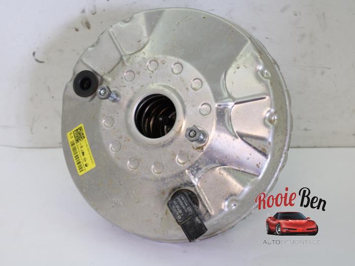 Usagé Assistant de freinage Renault Clio V (RJAB) 1.0 TCe 100 12V Prix € 50,00 Règlement à la marge proposé par Rooie Ben autodemontage