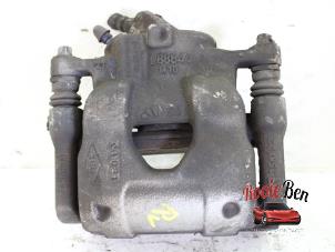 Used Front brake calliper, right Renault Clio V (RJAB) 1.0 TCe 100 12V Price on request offered by Rooie Ben autodemontage