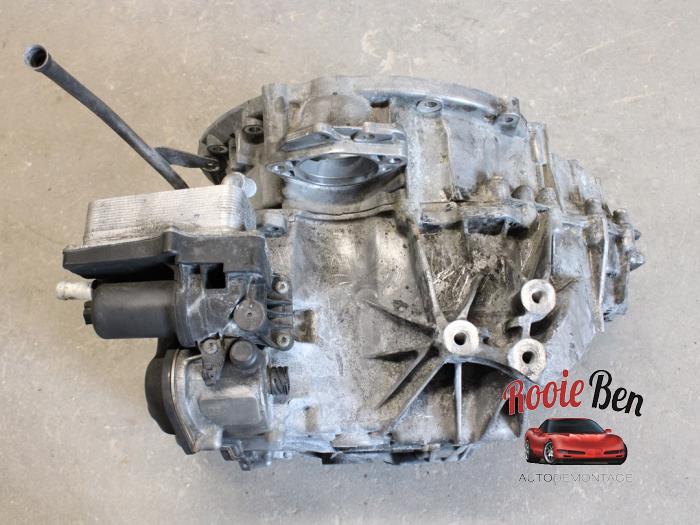 Gearbox from a Mercedes-Benz A (W176) 1.6 A-180 16V 2015