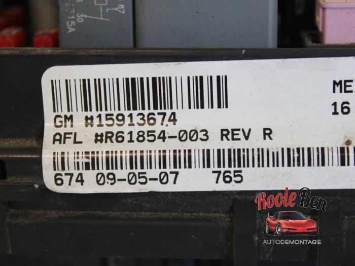 Caja de fusibles de un Chevrolet HHR 2.4 16V 2008