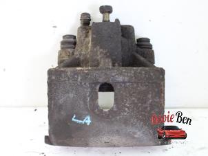 Used Rear brake calliper, left Dodge Ram 3500 Standard Cab (DR/DH/D1/DC/DM) 4.7 V8 1500 4x2 Price on request offered by Rooie Ben autodemontage