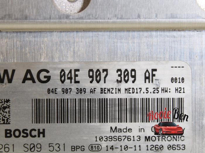 Calculateur moteur d'un Volkswagen Golf VII (AUA) 1.2 TSI 16V 2014