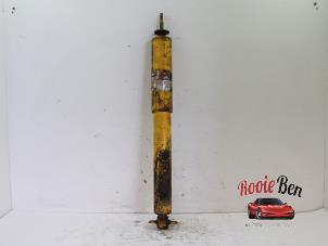 Used Front shock absorber, right Jeep Grand Cherokee (ZJ) 4.0i Price on request offered by Rooie Ben autodemontage