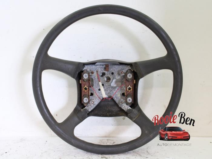Steering wheel from a Chevrolet K-Serie 4x4 K1500 6.5 V8 Turbo Diesel 1997