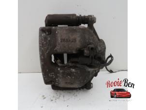 Used Front brake calliper, right Mercedes C (W204) 1.8 C-180K 16V Price on request offered by Rooie Ben autodemontage