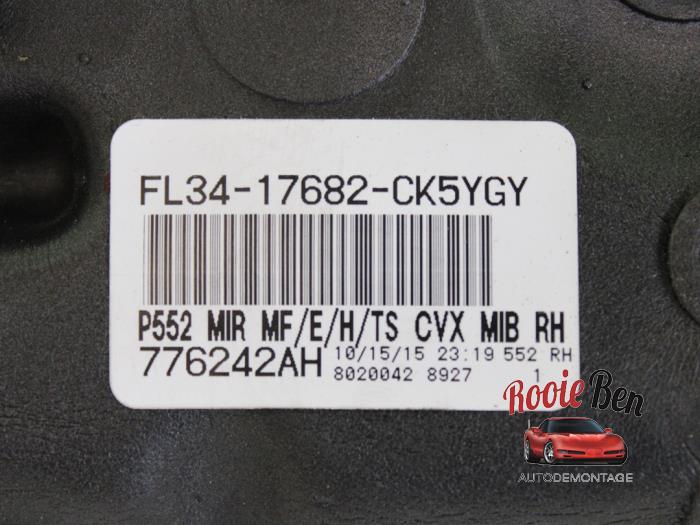 Retrovisor externo derecha de un Ford (USA) F-150 Standard Cab  2015