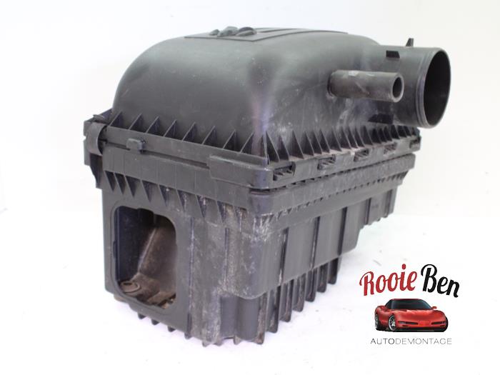 Begagnade Luftfilterhus Dodge 1500 Crew Cab (DS) 5.7 Hemi V8 Pris € 100,00 Marginaltabell erbjuds av Rooie Ben autodemontage