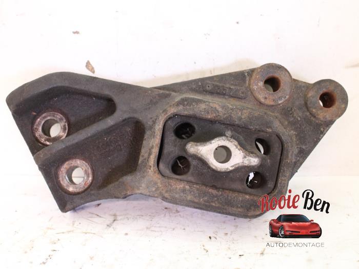Gebrauchte Motorlager Dodge Ram 3500 Standard Cab (DR/DH/D1/DC/DM) 5.7 V8 Hemi 1500 4x4 Preis auf Anfrage angeboten von Rooie Ben autodemontage