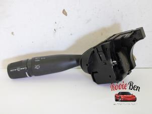 Used Steering column stalk Dodge 1500 Crew Cab (DS/DJ/D2) 5.7 Hemi V8 Price on request offered by Rooie Ben autodemontage