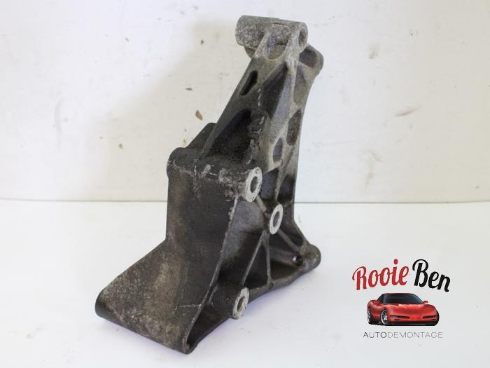 Used Engine mount Ford Usa Explorer (UN46) 4.0 V6 4x4 Price € 25,00 Margin scheme offered by Rooie Ben autodemontage