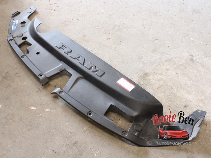 Usados Panel frontal Dodge 1500 Crew Cab (DS) 5.7 Hemi V8 4x4 Precio de solicitud ofrecido por Rooie Ben autodemontage
