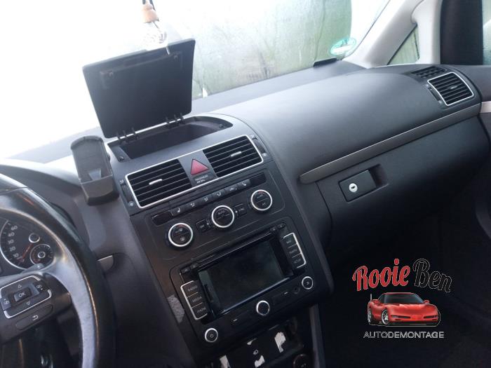 Airbag set + dashboard van een Volkswagen Touran (1T3) 1.4 16V TSI EcoFuel 2015