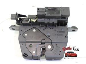 Used Tailgate lock mechanism BMW 3 serie Touring (F31) 320d 2.0 16V Price on request offered by Rooie Ben autodemontage