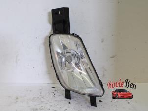 Used Fog light, front right Peugeot 308 SW (4E/H) 1.6 HDi 16V FAP Price on request offered by Rooie Ben autodemontage