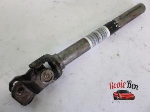 Used Transmission shaft universal joint Peugeot 308 SW (4E/H) 1.6 HDi 16V FAP Price on request offered by Rooie Ben autodemontage