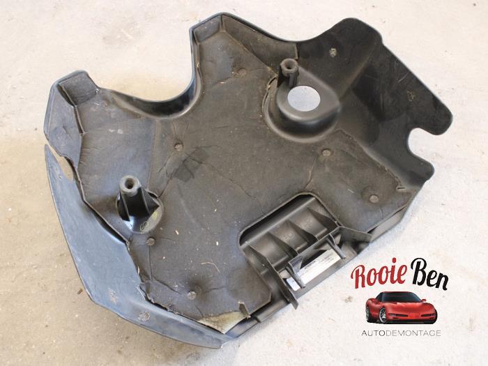 Abdeckblech Motor van een Dodge Ram 1500 Crew Cab (DS/DJ/D2) 5.7 V8 Hemi 1500 4x2 2013