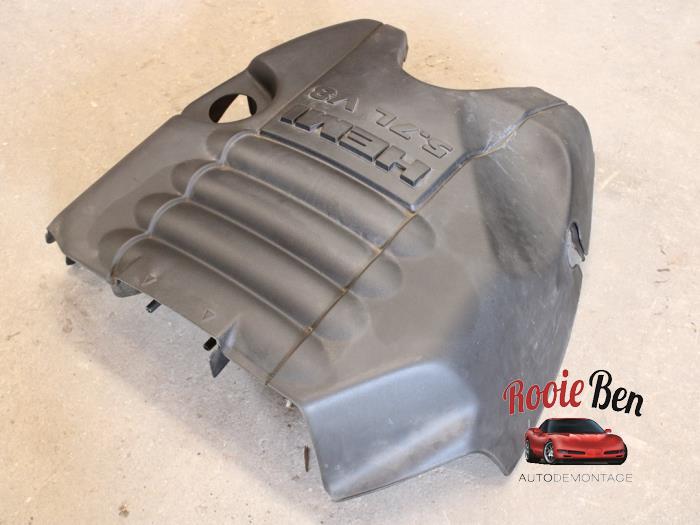 Abdeckblech Motor van een Dodge Ram 1500 Crew Cab (DS/DJ/D2) 5.7 V8 Hemi 1500 4x2 2013