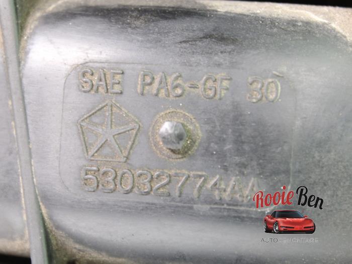 Tubulure d'admission d'un Dodge Ram 3500 Standard Cab (DR/DH/D1/DC/DM) 4.7 V8 1500 4x2 2007