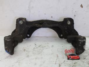 Used Front brake calliperholder, left Ford Mondeo IV Wagon 2.0 16V Price on request offered by Rooie Ben autodemontage