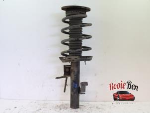 Used Front shock absorber rod, right Ford Mondeo IV Wagon 2.0 16V Price on request offered by Rooie Ben autodemontage