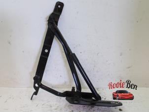 Used Tailgate hinge Jaguar F-type 3.0 S V6 24V Price on request offered by Rooie Ben autodemontage