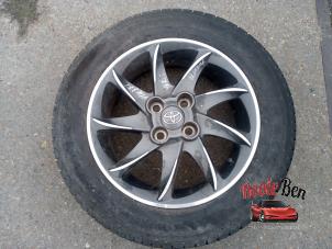 Used Wheel + tyre Toyota Yaris III (P13) 1.0 12V VVT-i Price on request offered by Rooie Ben autodemontage