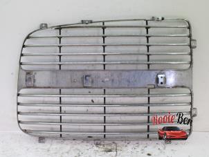 Used Grille Dodge Ram 3500 Standard Cab (DR/DH/D1/DC/DM) 5.9 TDi V6 2500 4x4 Pick-up Price on request offered by Rooie Ben autodemontage