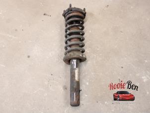 Used Front shock absorber rod, left Jeep Grand Cherokee (WH/WK) 3.7i 4x2 Price on request offered by Rooie Ben autodemontage