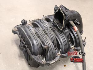 Used Intake manifold Jeep Grand Cherokee (WH/WK) 3.7i 4x2 Price on request offered by Rooie Ben autodemontage