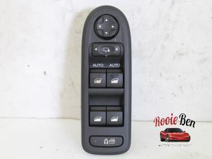 Gebrauchte Elektrisches Fenster Schalter Citroen C3 (SC) 1.6 HDi 92 Preis auf Anfrage angeboten von Rooie Ben autodemontage