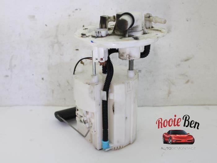 Usagé Pompe à carburant Kia Rio III (UB) 1.1 CRDi VGT 12V Prix € 50,00 Règlement à la marge proposé par Rooie Ben autodemontage