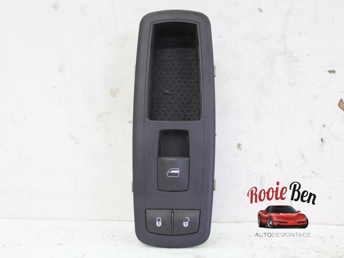 Usados Interruptor de ventanilla eléctrica Dodge Nitro 2.8 CRD 16V 4x4 Precio de solicitud ofrecido por Rooie Ben autodemontage