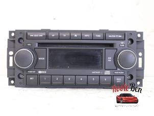 Usagé Radio/Lecteur CD Dodge Caliber 2.0 16V Prix sur demande proposé par Rooie Ben autodemontage
