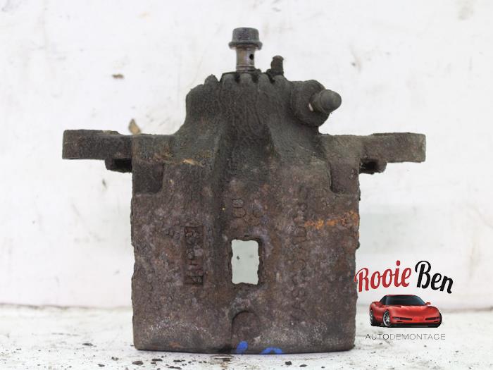 Gebrauchte Bremszange links hinten Kia Sorento I (JC) 3.5 V6 24V Preis € 20,00 Margenregelung angeboten von Rooie Ben autodemontage