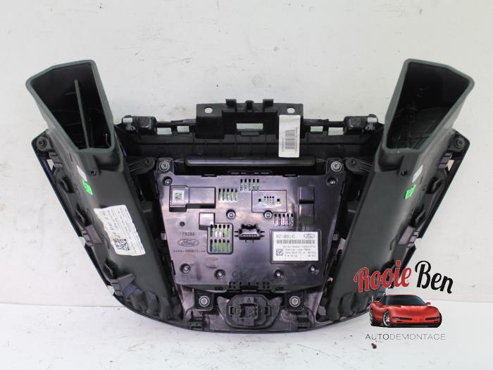 Radio control panel from a Ford Transit Custom 2.2 TDCi 16V 2016