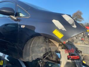 Używane Blotnik prawy przód Opel Corsa D 1.2 16V Cena € 50,00 Procedura marży oferowane przez Rooie Ben autodemontage