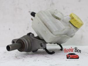 Used Master cylinder Volkswagen Polo V (6R) 1.2 TDI 12V BlueMotion Price on request offered by Rooie Ben autodemontage