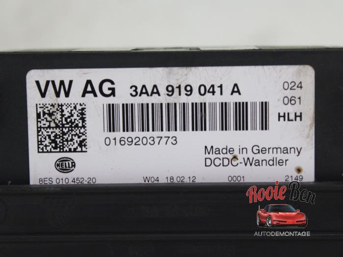 Spannungsstabilisator van een Volkswagen Golf VI (5K1) 1.6 TDI 16V 2012