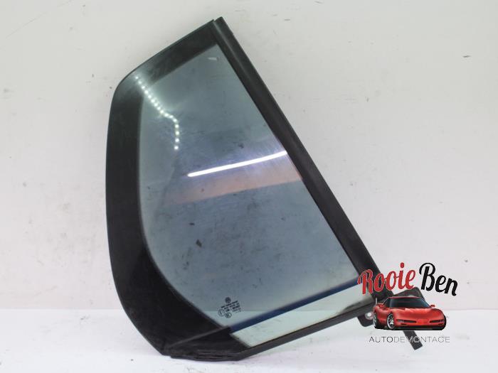 Usados Ventanilla triangular derecha detrás Volkswagen Golf VI (5K1) 1.6 TDI 16V Precio € 50,00 Norma de margen ofrecido por Rooie Ben autodemontage