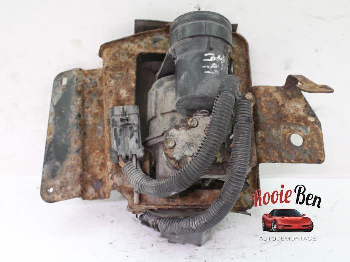 Luftpump (fjädring) från en Chevrolet Trans Sport 3.4 V6 2001