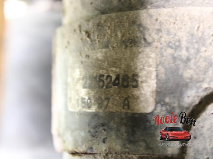 Luftpump (fjädring) från en Chevrolet Trans Sport 3.4 V6 2001