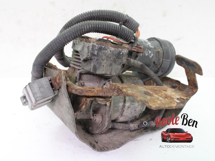 Luftpump (fjädring) från en Chevrolet Trans Sport 3.4 V6 2001
