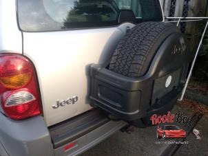 Używane Tylna klapa Jeep Cherokee/Liberty (KJ) 2.8 CRD 16V Cena na żądanie oferowane przez Rooie Ben autodemontage