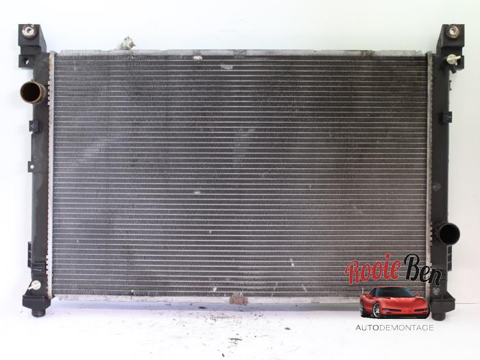 Usagé Radiateur Chrysler Pacifica 3.5 V6 24V Prix € 100,00 Règlement à la marge proposé par Rooie Ben autodemontage
